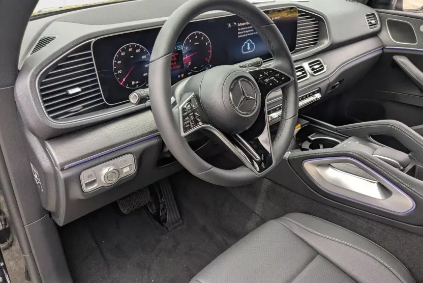 2025 Mercedes Benz GLE 350 4MATIC photo 1