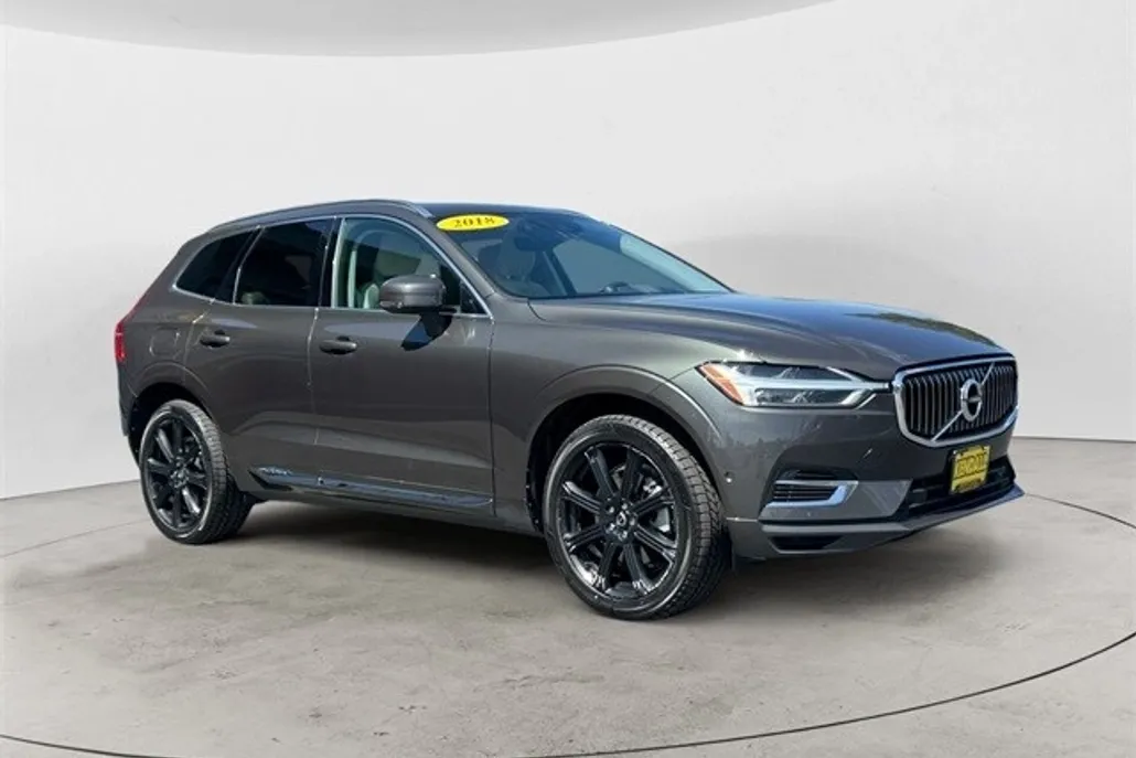 2018 Volvo XC60 Hybrid T8 Inscription photo 1