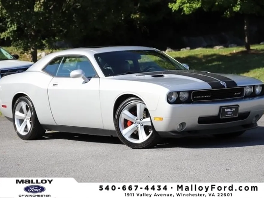 2010 Dodge Challenger SRT8 photo 1