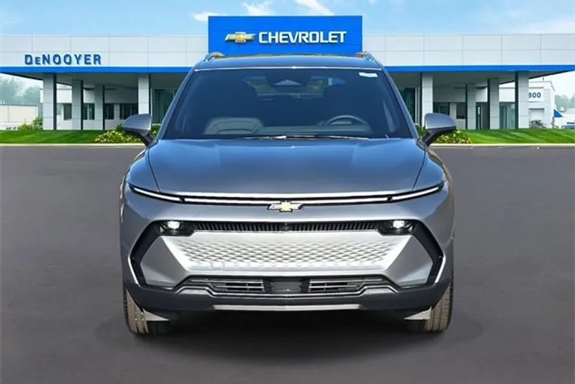2026 Chevrolet Equinox LT photo 1