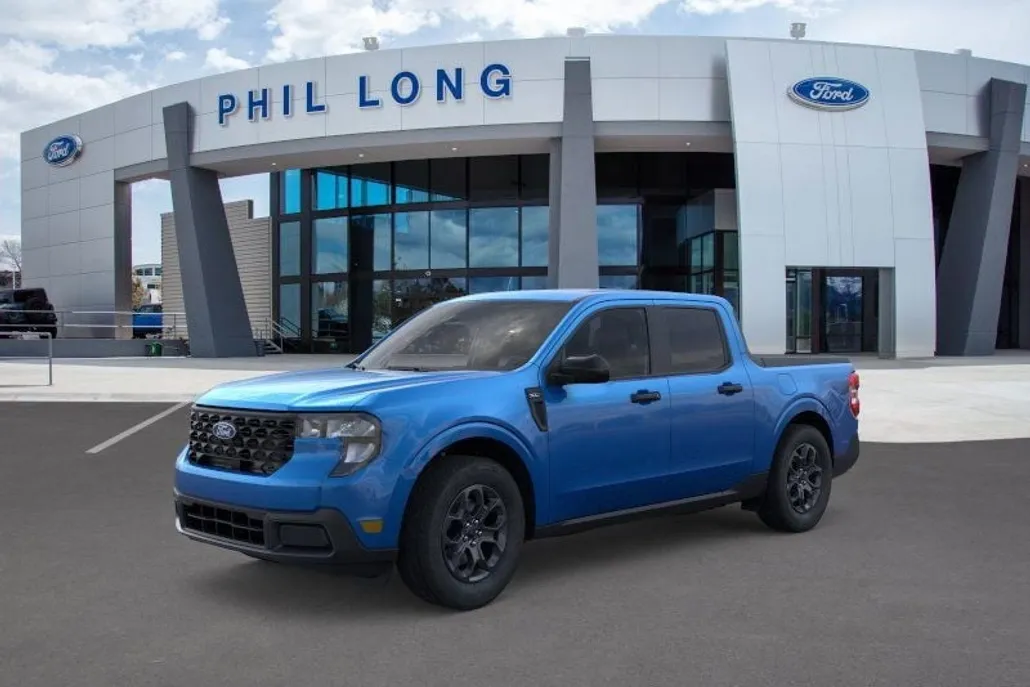 2025 Ford Maverick XLT photo 1