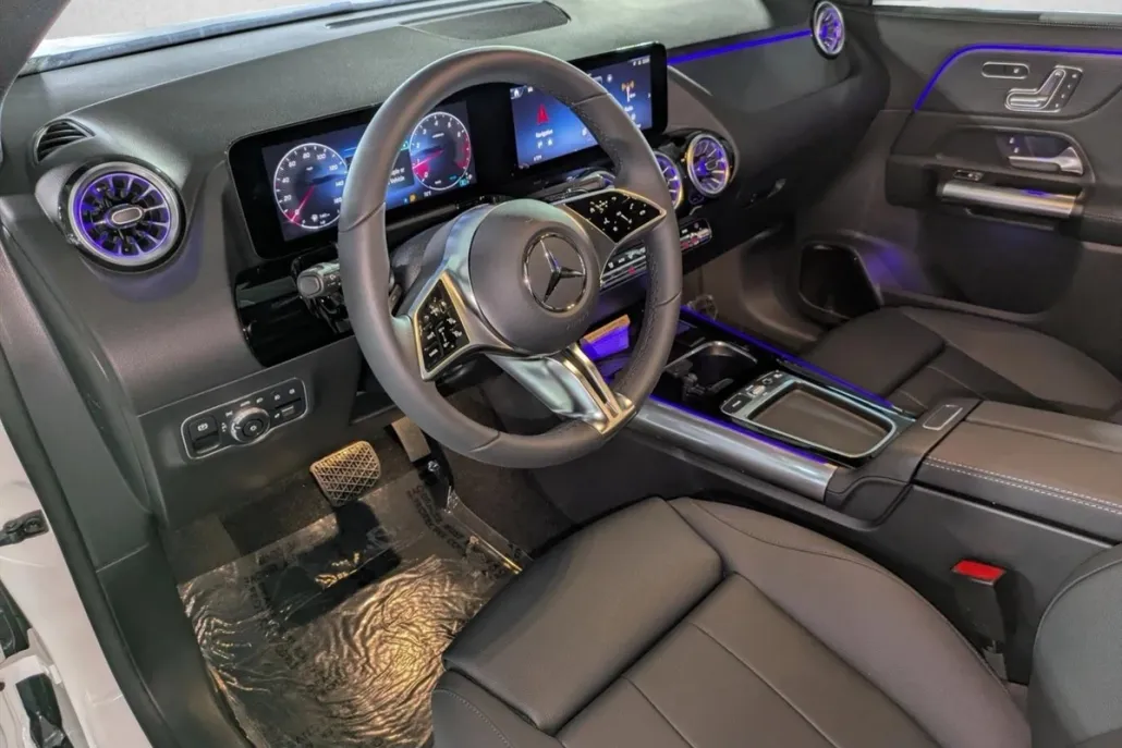 2026 Mercedes Benz GLA 250 photo 1