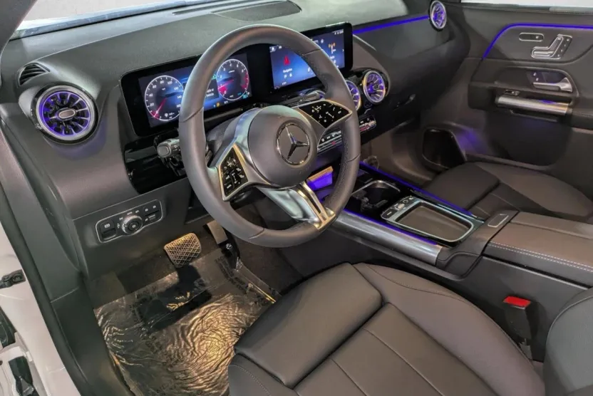 2026 Mercedes Benz GLA 250 photo 1