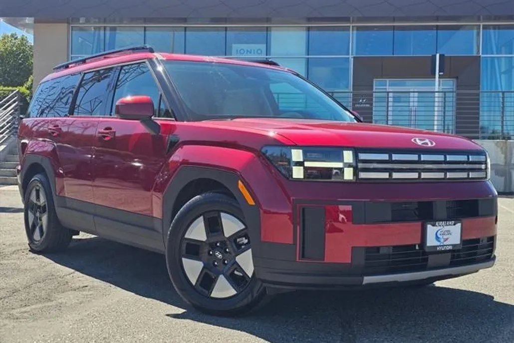 2025 Hyundai Santa Fe SEL photo 1