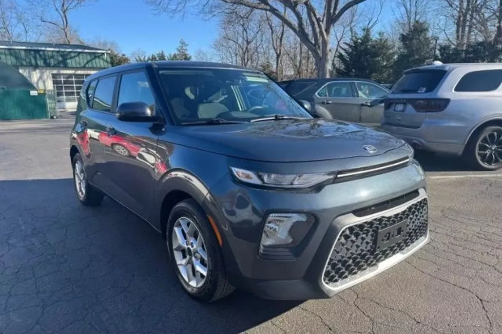 2021 Kia Soul S photo 1