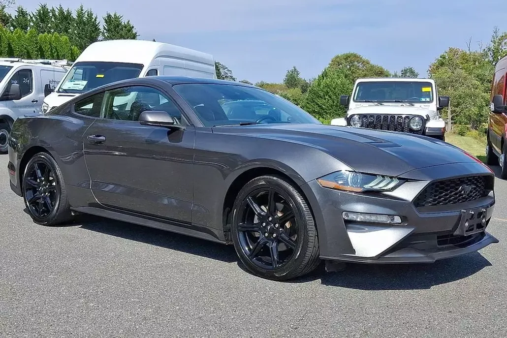 2020 Ford Mustang EcoBoost Premium photo 1