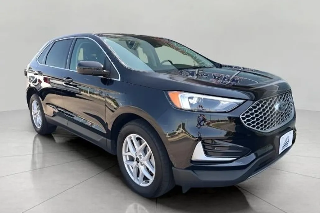 2024 Ford Edge SEL photo 1