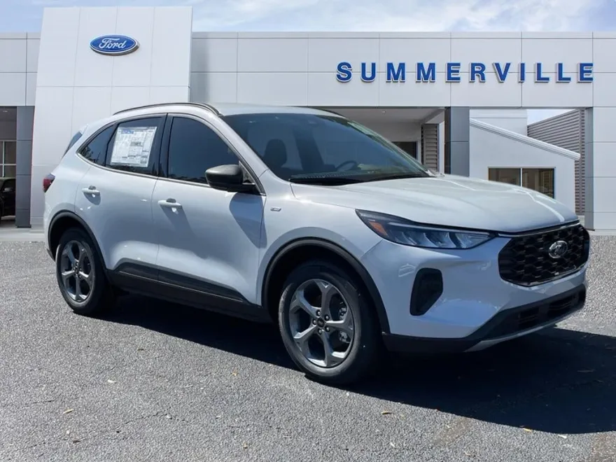 2025 Ford Escape ST-Line photo 1