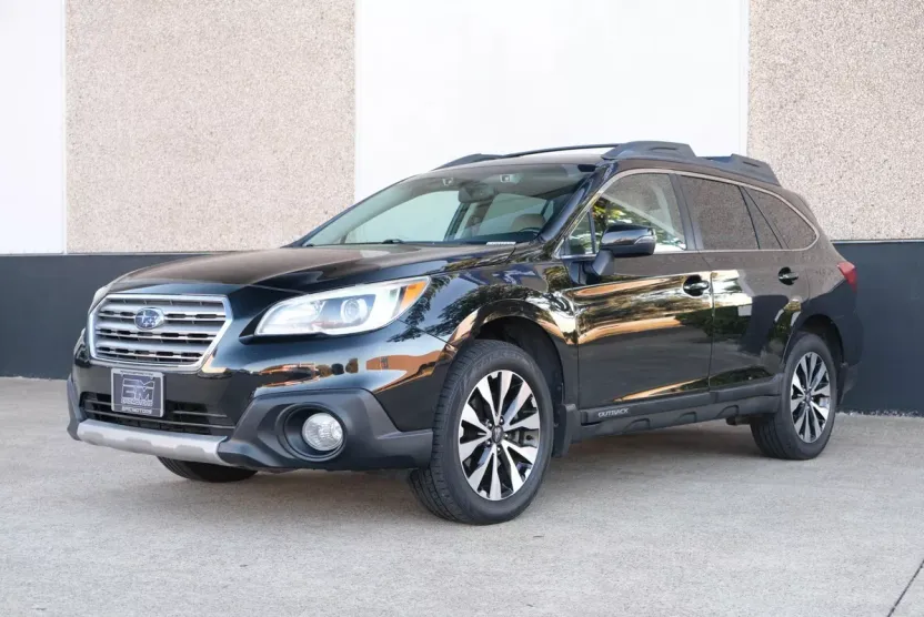 2016 Subaru Outback 2.5i Limited photo 1