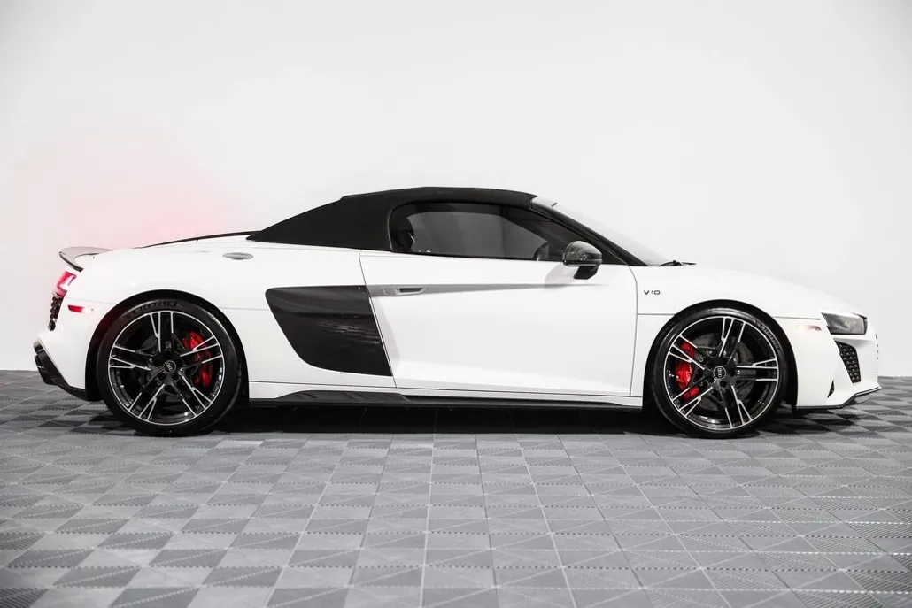 2023 Audi R8 V10 Performance photo 1