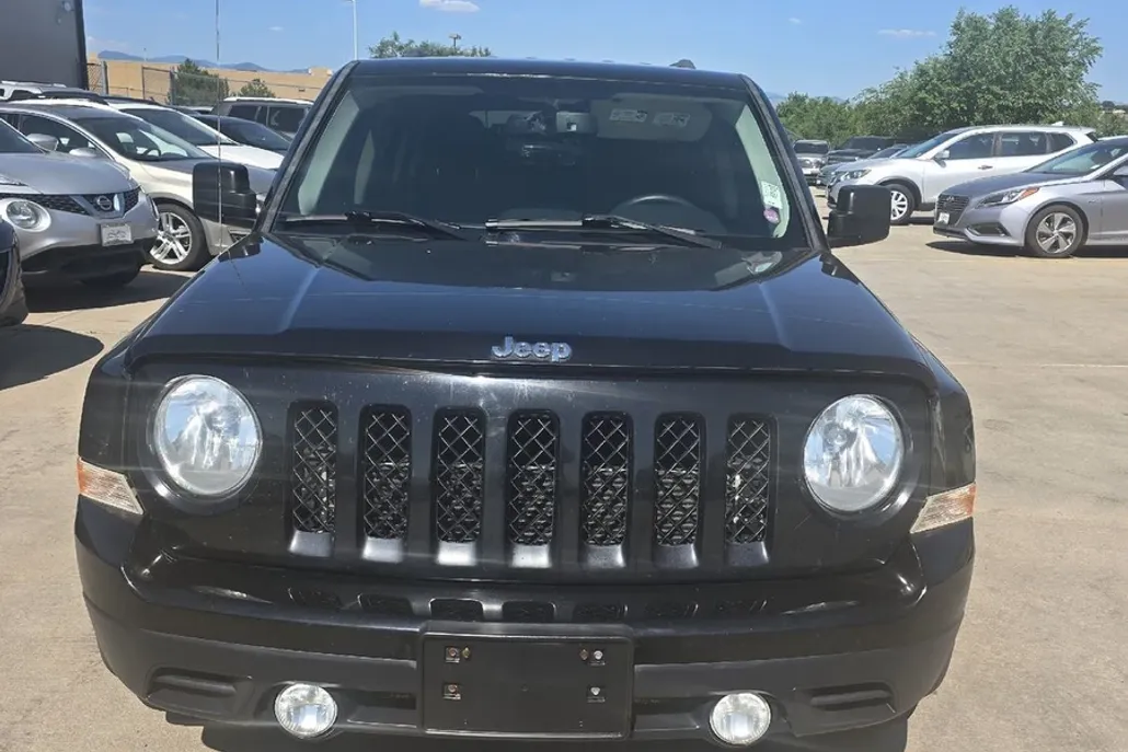 2014 Jeep Patriot Latitude photo 1