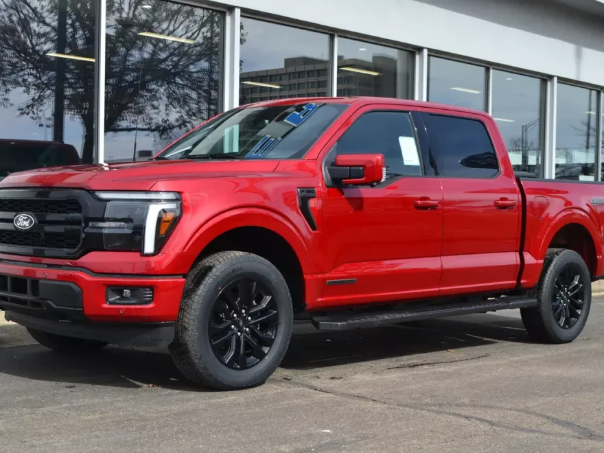 2025 Ford F-150 Lariat photo 1