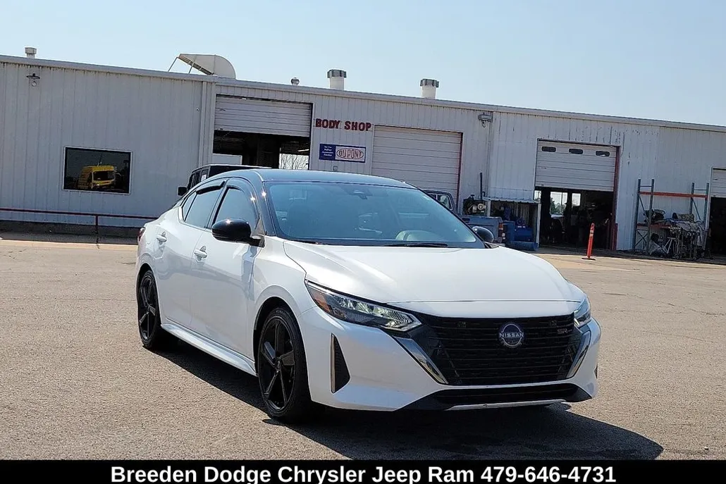 2024 Nissan Sentra SR photo 1
