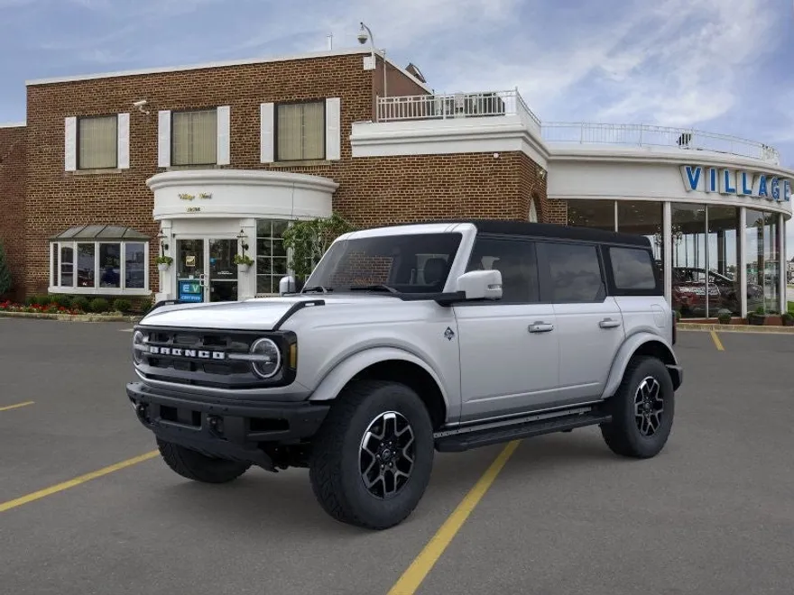 2024 Ford Bronco Outer Banks photo 1