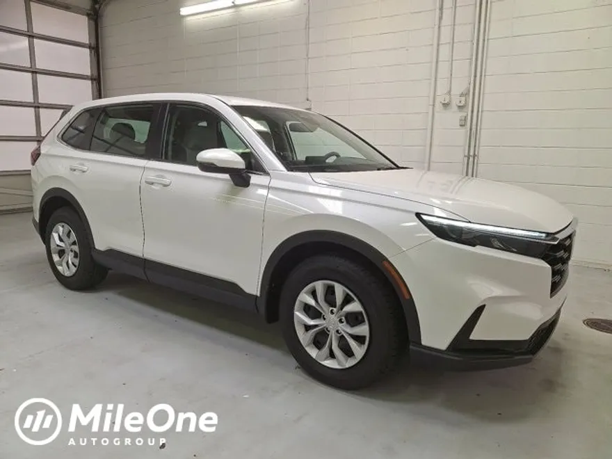 2023 Honda CR-V LX photo 1