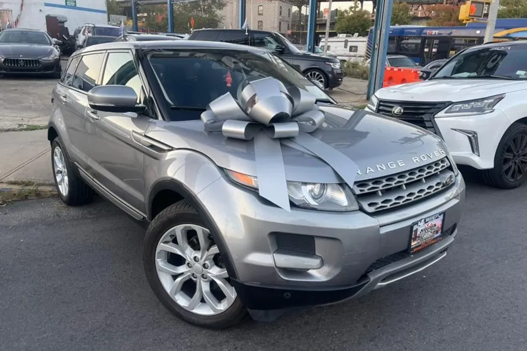2013 Land Rover Range Rover Evoque Pure photo 1