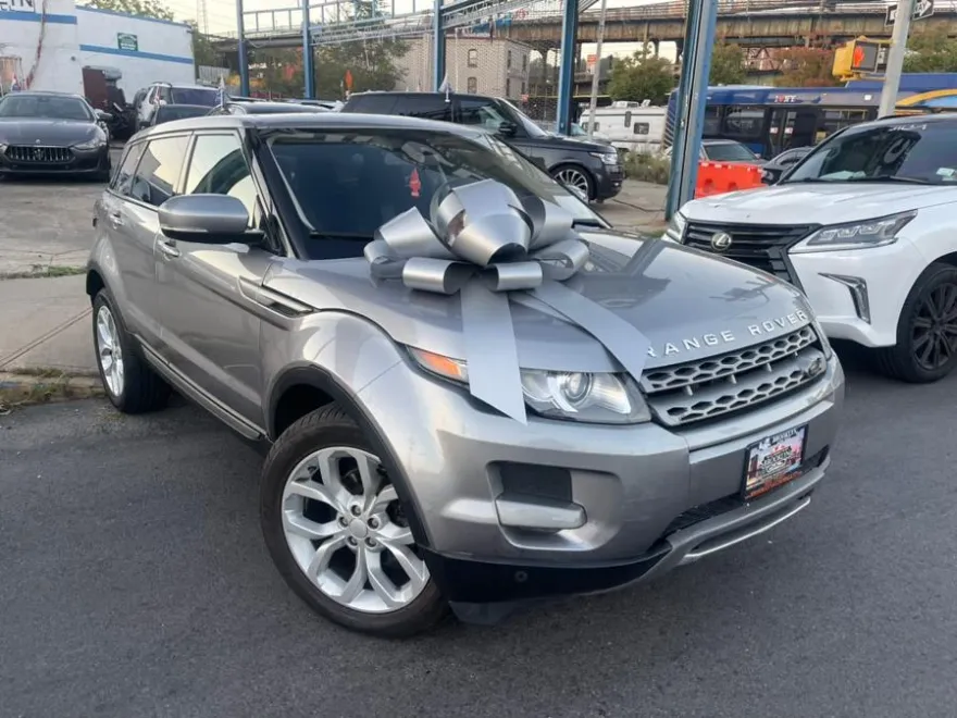 2013 Land Rover Range Rover Evoque Pure photo 1