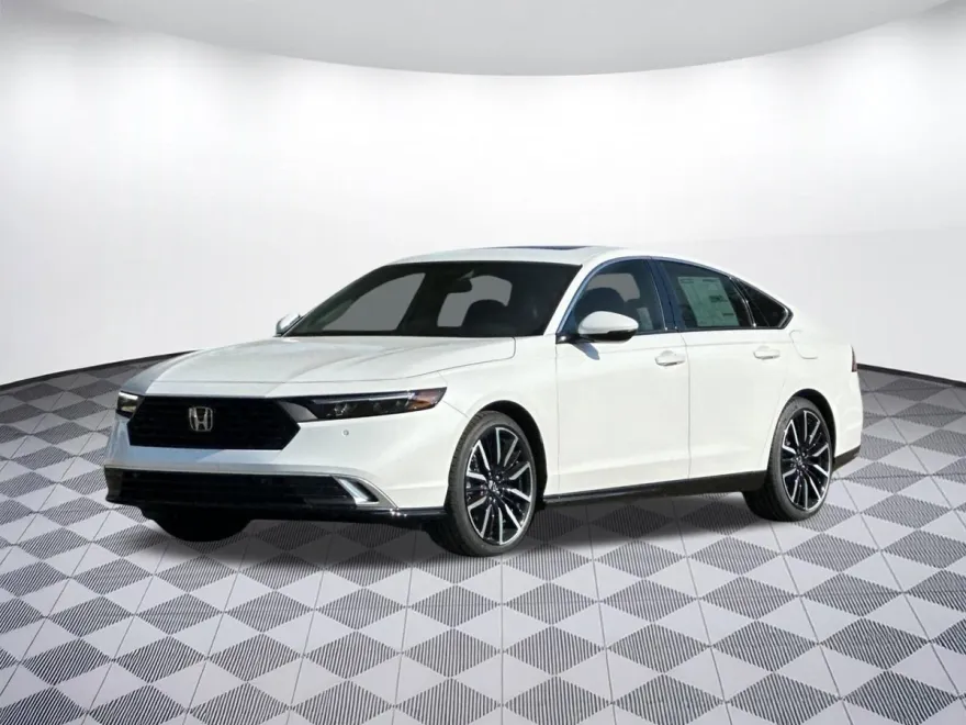 2025 Honda Accord Hybrid Touring photo 1