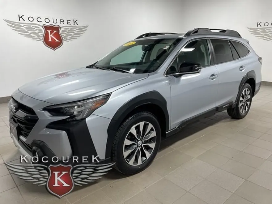 2023 Subaru Outback Limited photo 1