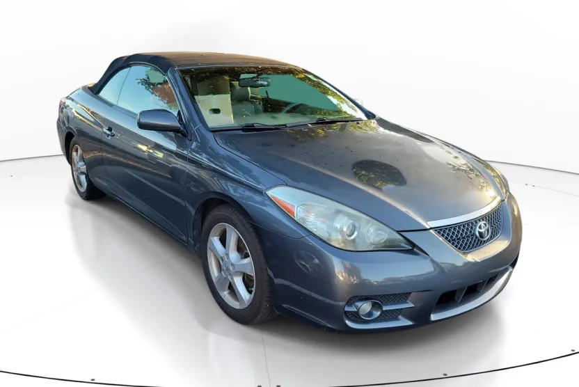 2008 Toyota Camry Solara SLE photo 1