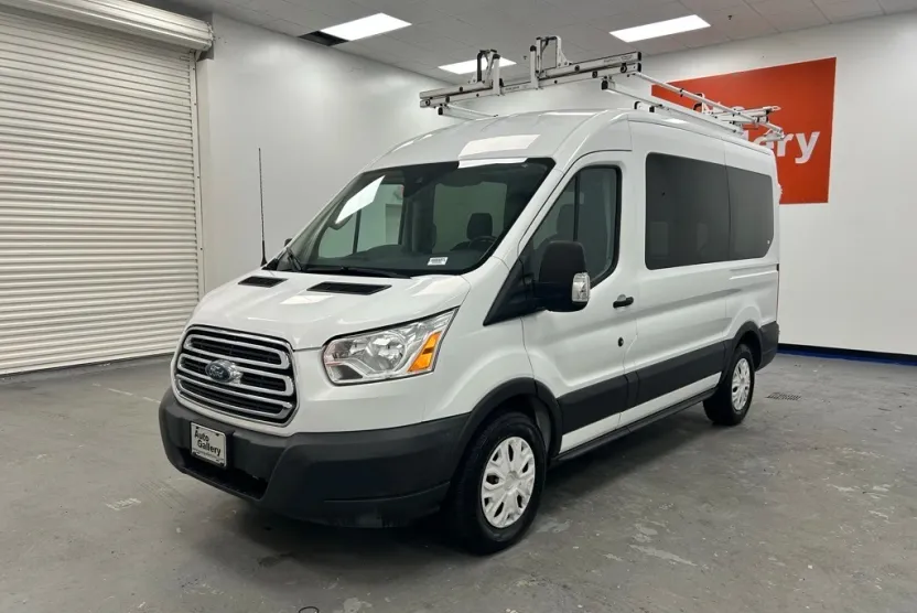 2018 Ford Transit photo 1