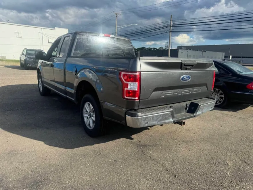 2020 Ford F-150 XLT photo 1