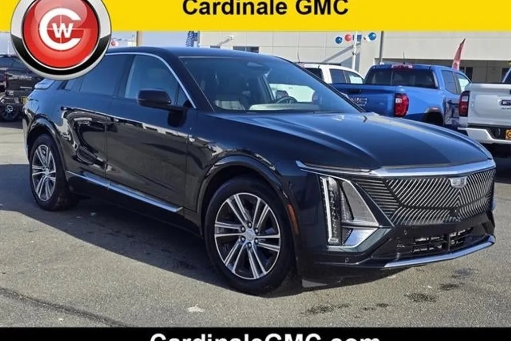 2024 Cadillac Lyriq Luxury photo 1