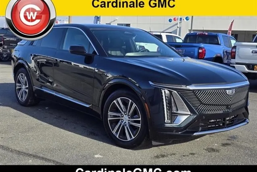 2024 Cadillac Lyriq Luxury photo 1