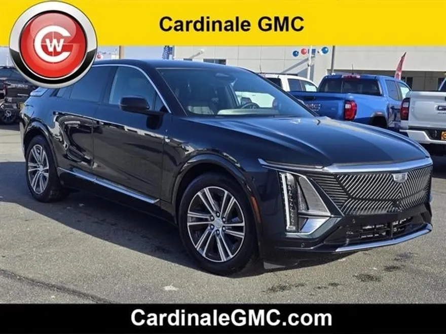 2024 Cadillac Lyriq Luxury photo 1
