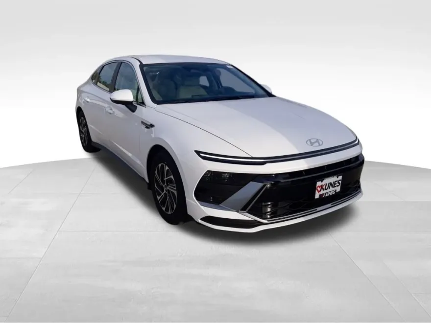 2026 Hyundai Sonata Blue photo 1