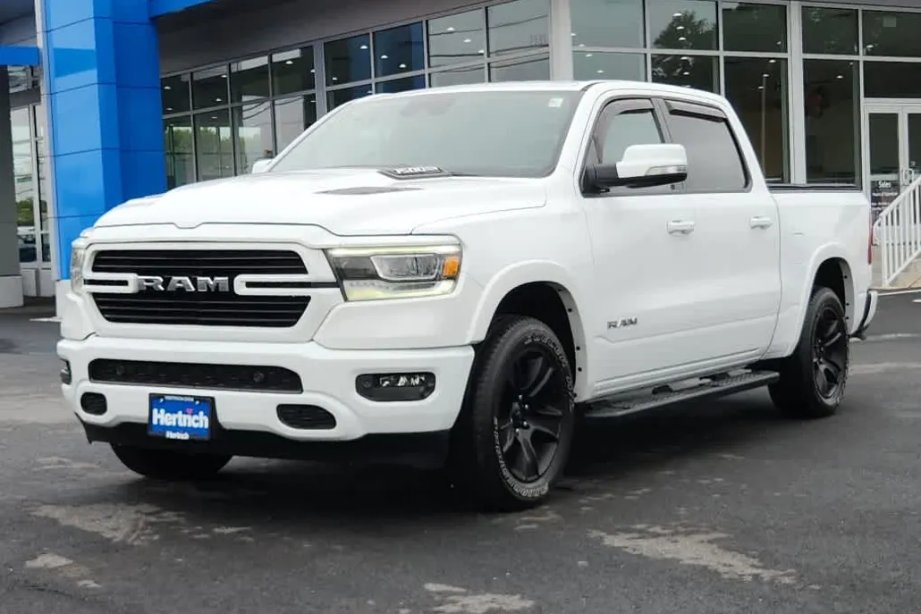 2022 Ram 1500 Laramie photo 1