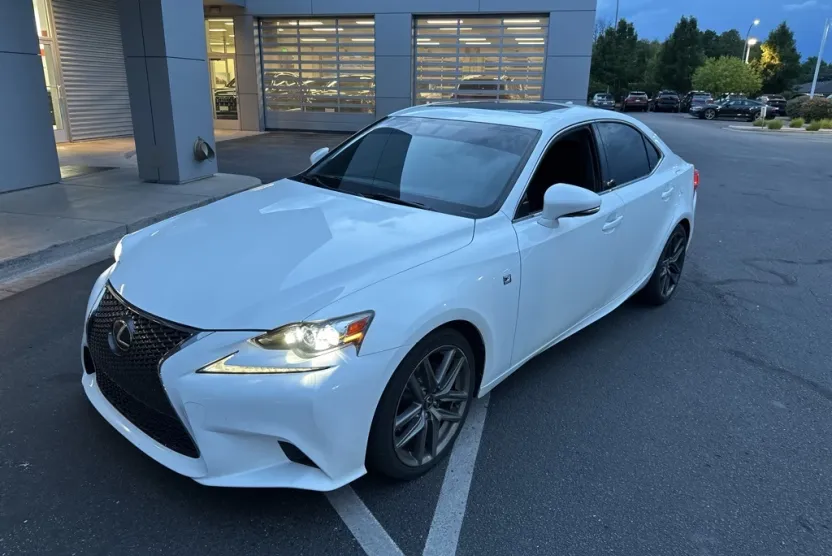 2014 Lexus IS 250 photo 1