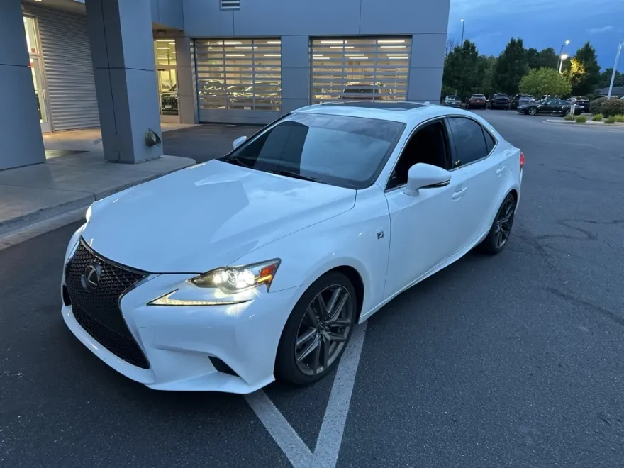 2014 Lexus IS 250 photo 1