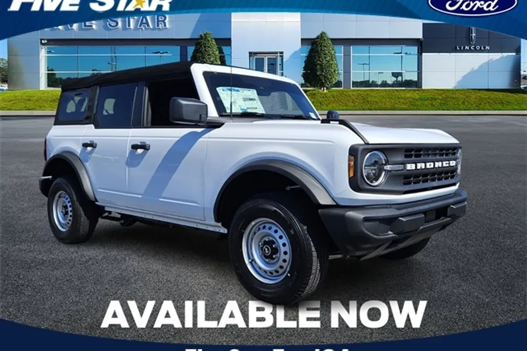 2025 Ford Bronco Base photo 1