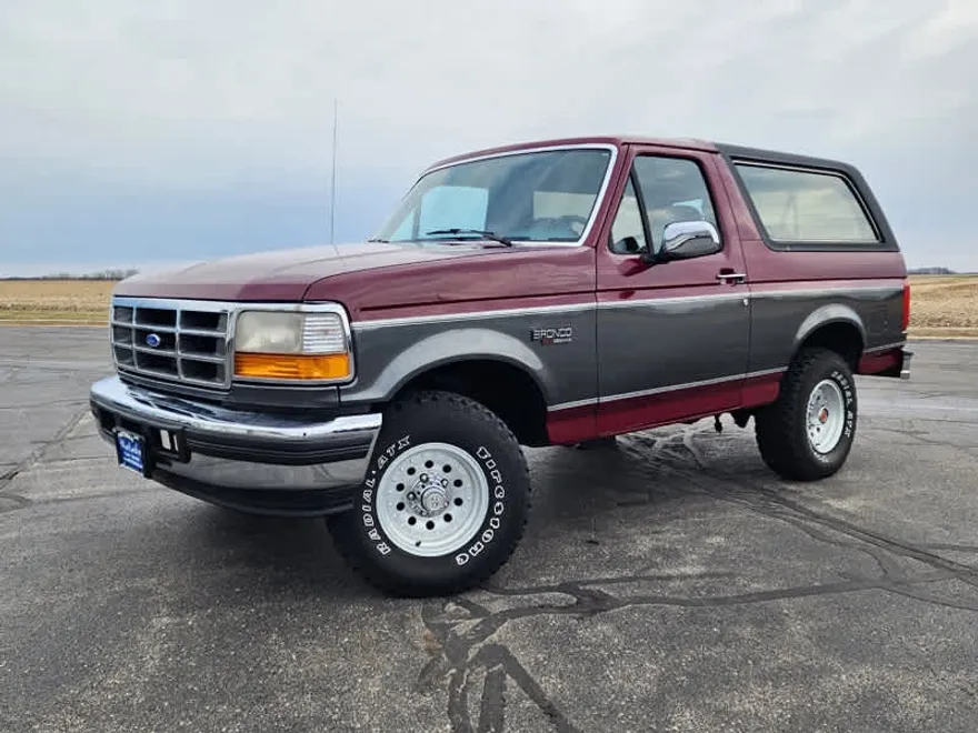 1993 Ford Bronco photo 1