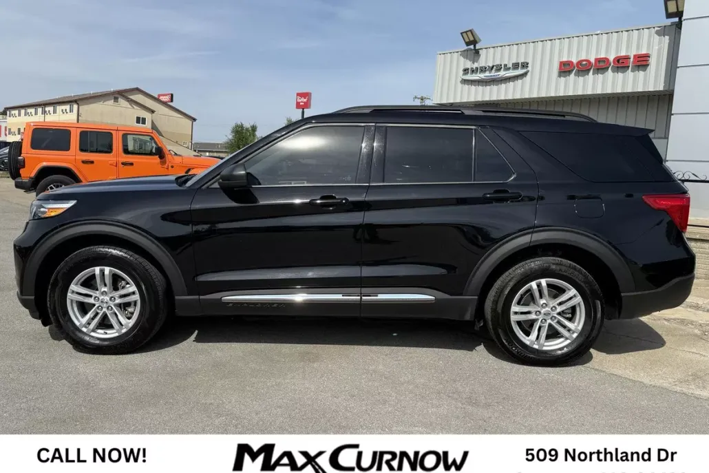 2024 Ford Explorer XLT photo 1