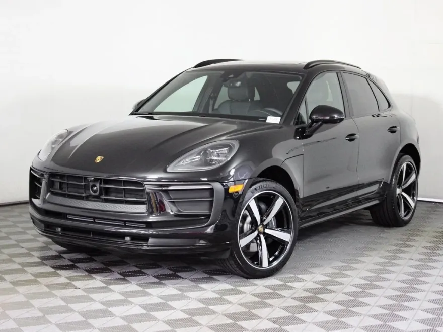 2025 Porsche Macan Base photo 1