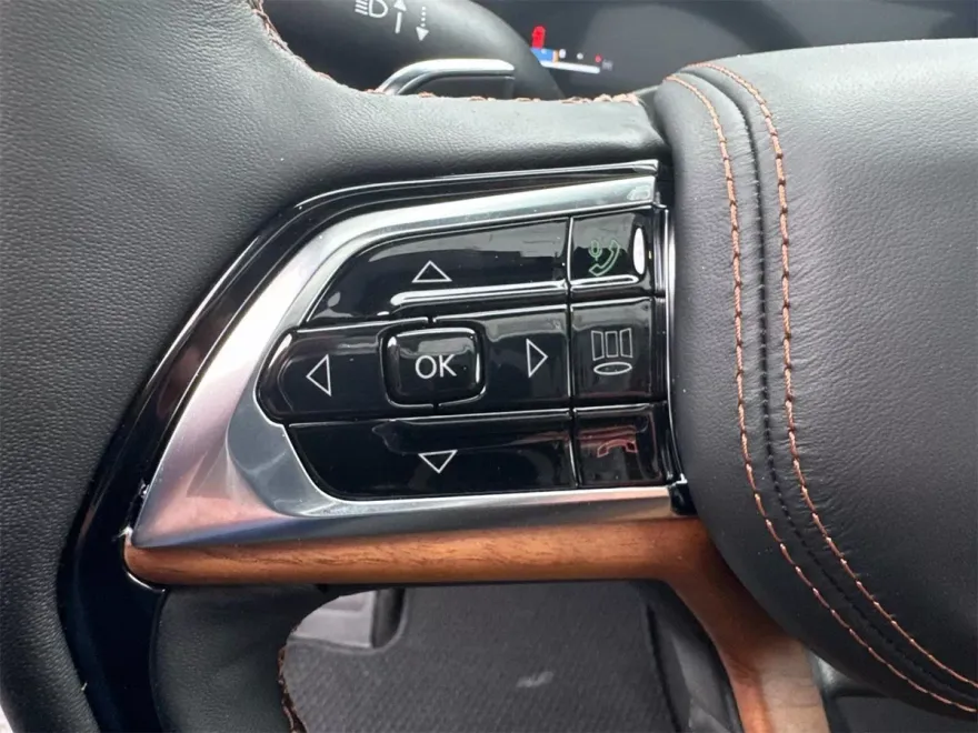 2025 Jeep Grand Cherokee L Summit photo 28