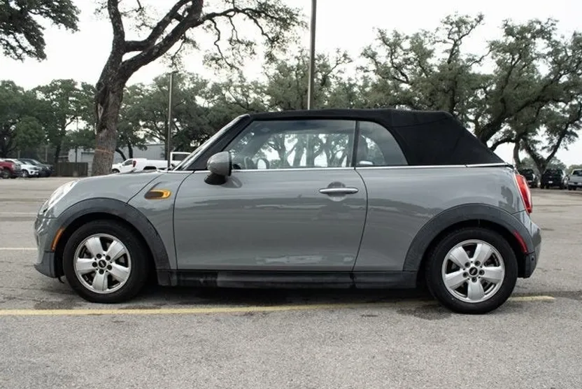 2019 Mini Cooper Convertible photo 1