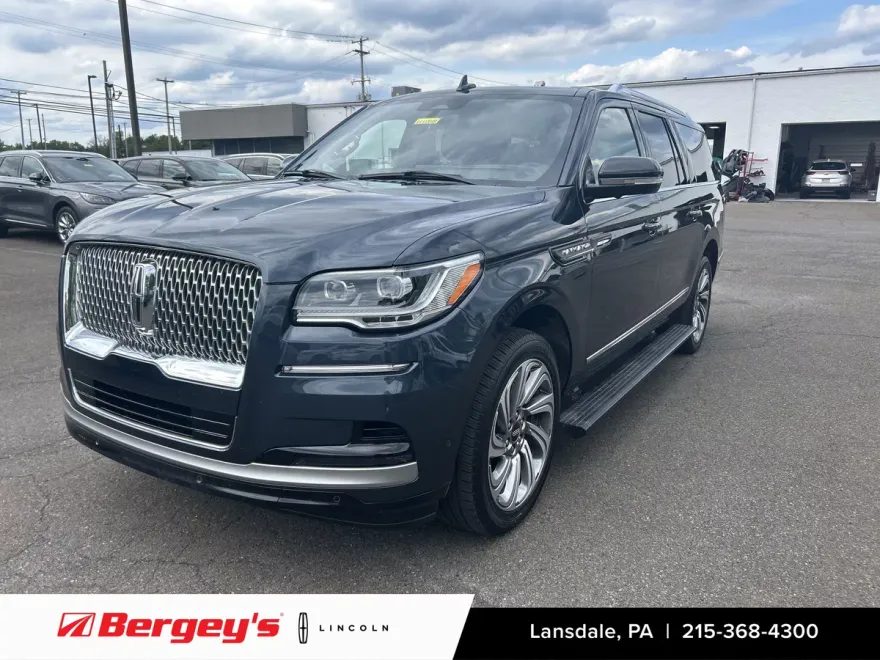2024 Lincoln Navigator L Reserve photo 1