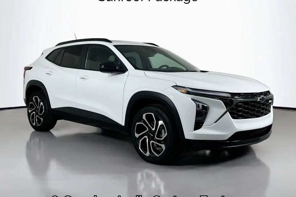 2024 Chevrolet Trax photo 1