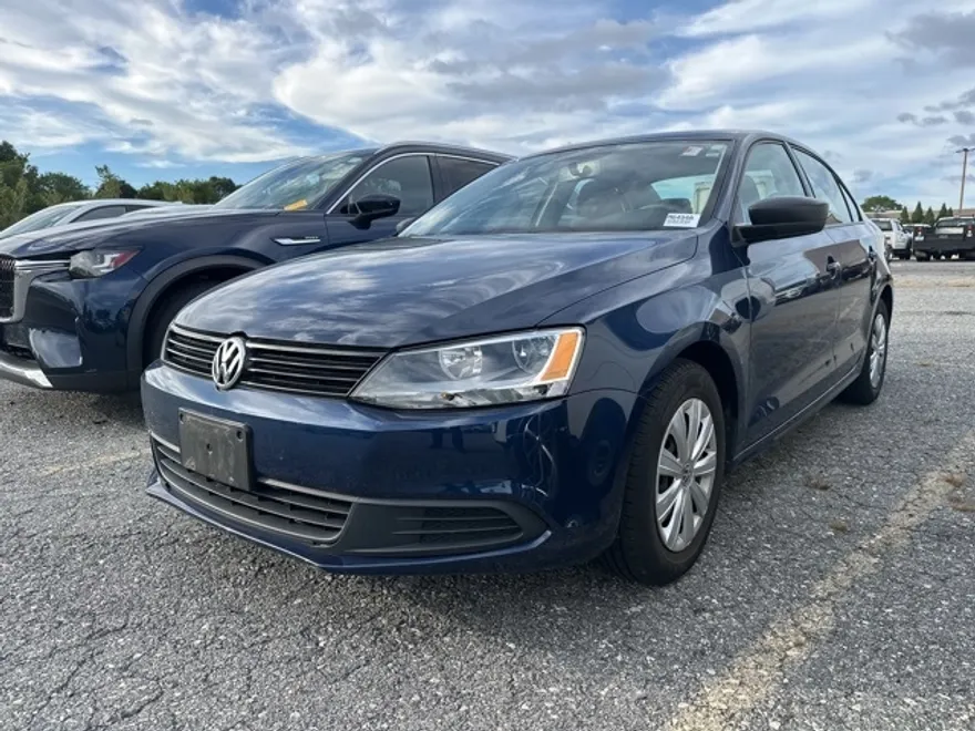 2012 Volkswagen Jetta 2.0 S photo 1