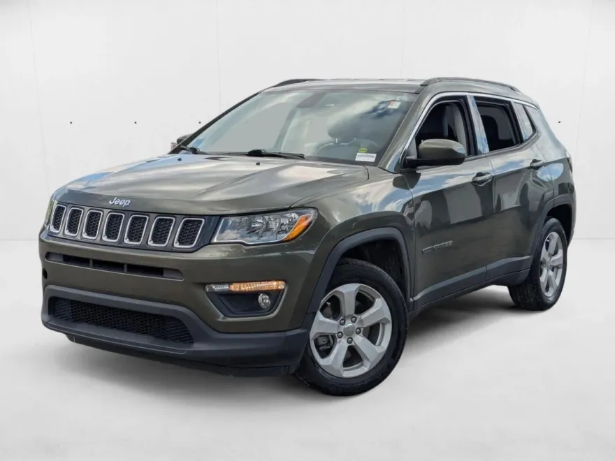 2018 Jeep Compass Latitude photo 1
