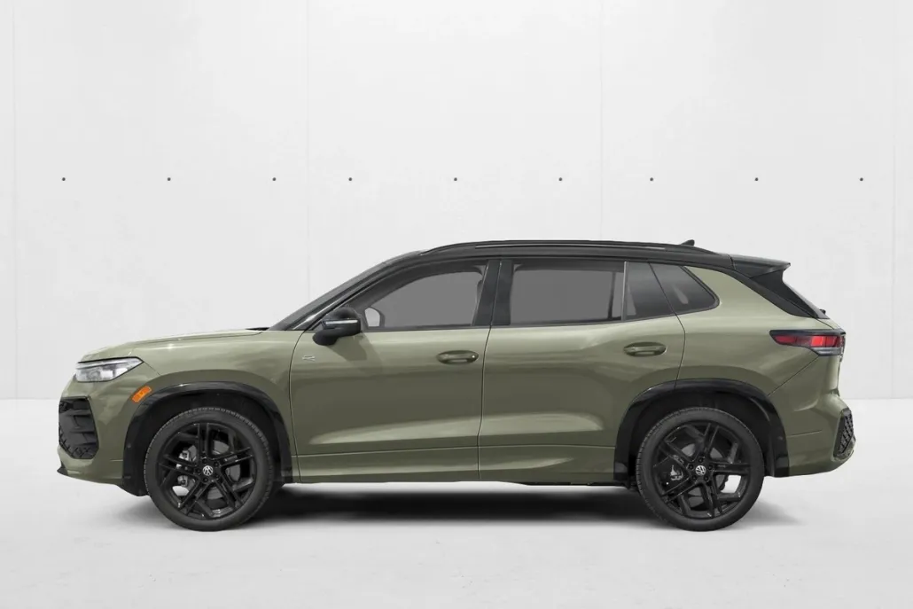 2026 Volkswagen Tiguan SE R-Line Black photo 1