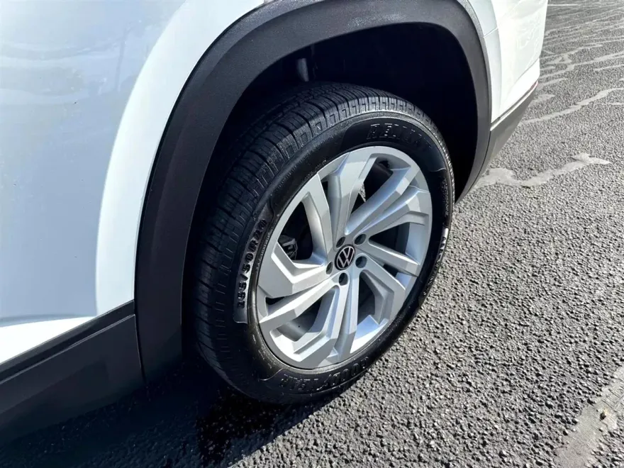 2021 Volkswagen Atlas SE Technology photo 1