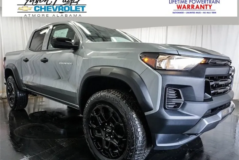 2026 Chevrolet Colorado Trail Boss photo 1