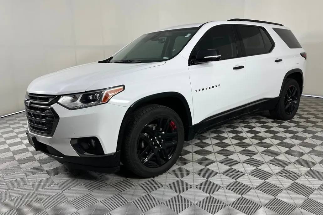 2019 Chevrolet Traverse Premier photo 1