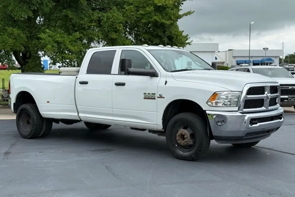 2018 Ram 3500 Tradesman photo 1