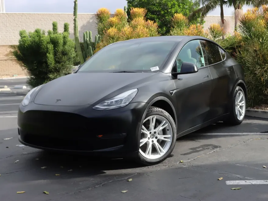 2021 Tesla Model Y Long Range photo 1