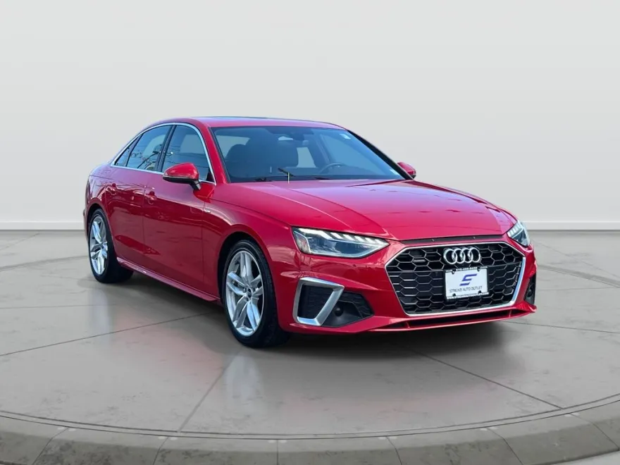 2023 Audi A4 45 S line Premium Plus Quattro photo 1